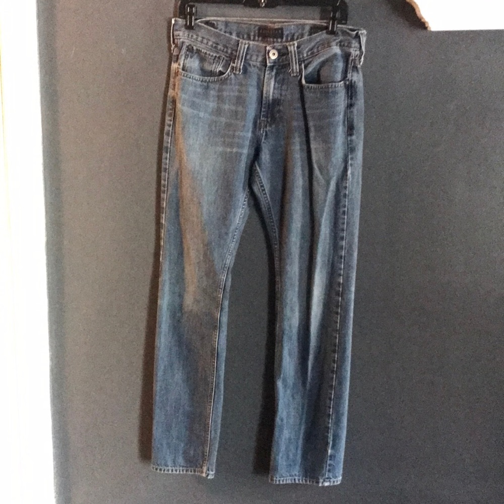 Used Bullhead  denim co jeans
